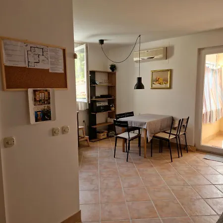 Ella Apartamento
